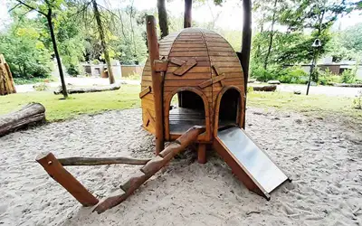 SPIELART : CABANE DE JEUX DES CASTORS, ref C233